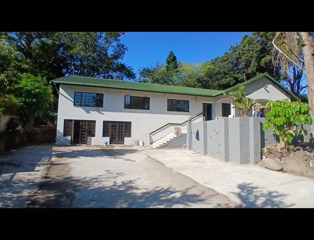 2 BEDROOM PROPERTY TO RENT IN YELLOWWOOD PARK